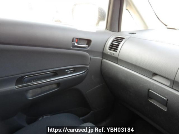 Used 2005 AT toyota wish ZNE10G Image[18]