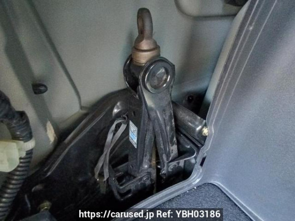 Used 2005 AT toyota wish ZNE10G Image[42]