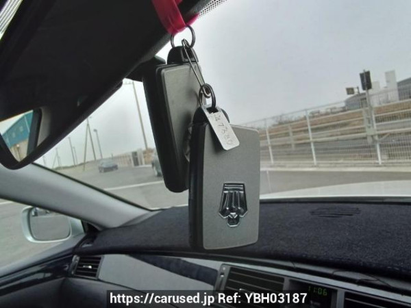 Used 2005 AT toyota crown GRS180 Image[42]