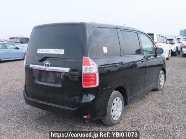 Used 2007 AT toyota noah ZRR70G Image[6]
