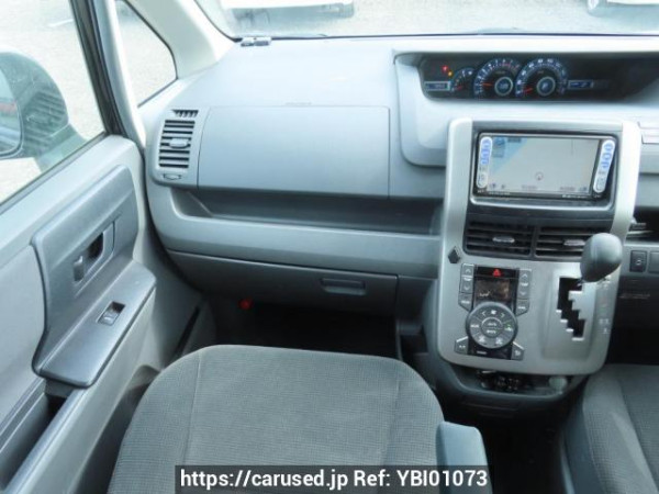 Used 2007 AT toyota noah ZRR70G Image[25]