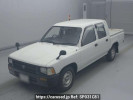 Toyota Hilux YN86