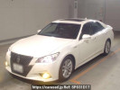 Toyota Crown Hybrid AWS210