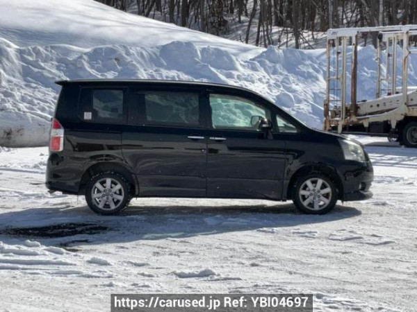 Used 2010 AT toyota noah ZRR75W Image[7]
