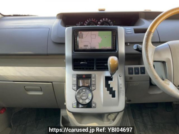 Used 2010 AT toyota noah ZRR75W Image[22]