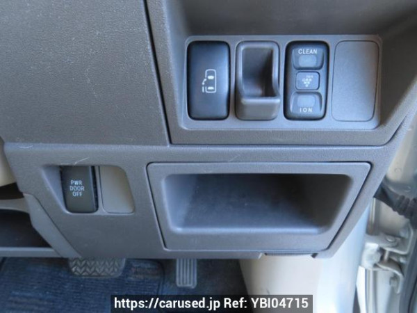 Used 2006 AT toyota sienta NCP81G Image[34]