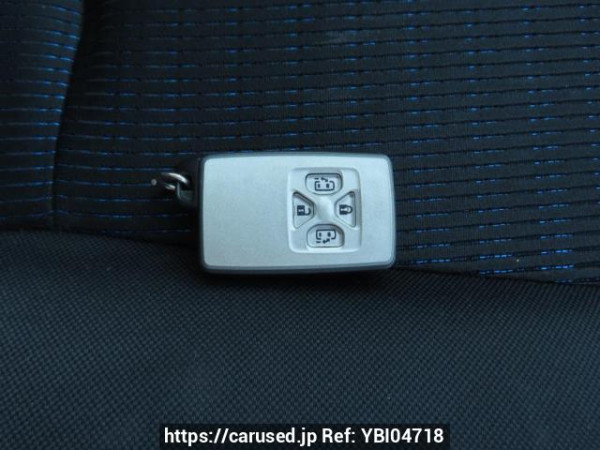 Used 2009 AT toyota voxy ZRR70W Image[34]