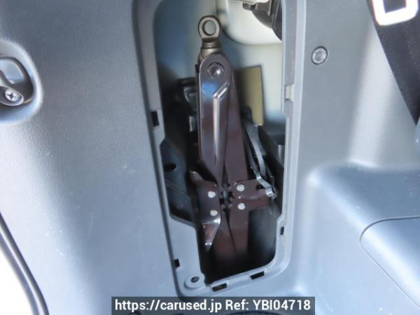 Used 2009 AT toyota voxy ZRR70W Image[50]