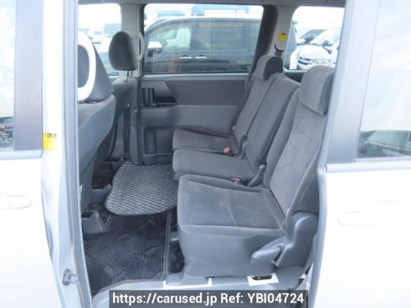 Used 2007 AT toyota noah ZRR70G Image[19]