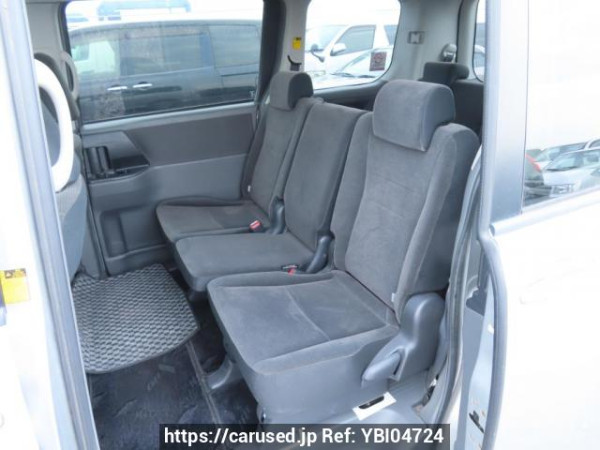 Used 2007 AT toyota noah ZRR70G Image[20]