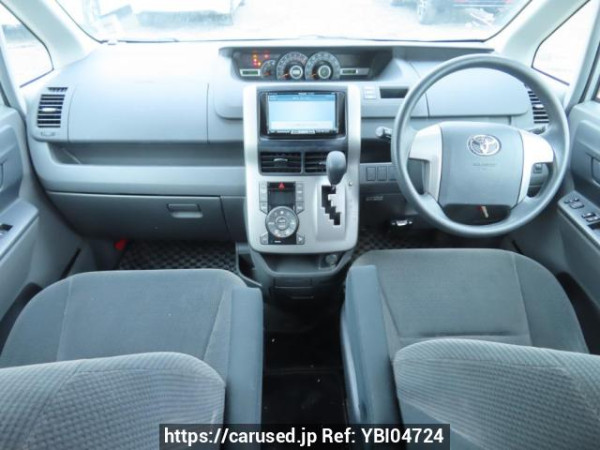 Used 2007 AT toyota noah ZRR70G Image[23]