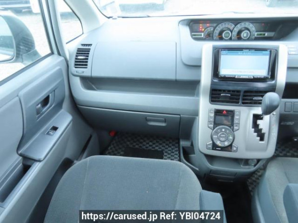 Used 2007 AT toyota noah ZRR70G Image[24]