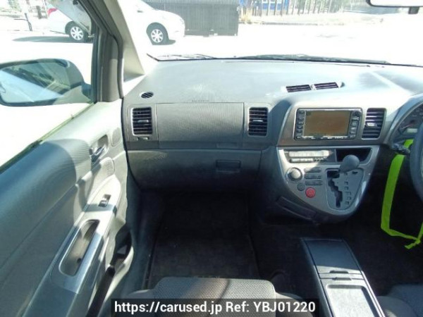 Used 2003 AT toyota wish ZNE10G Image[18]