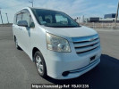 Toyota Noah ZRR75G