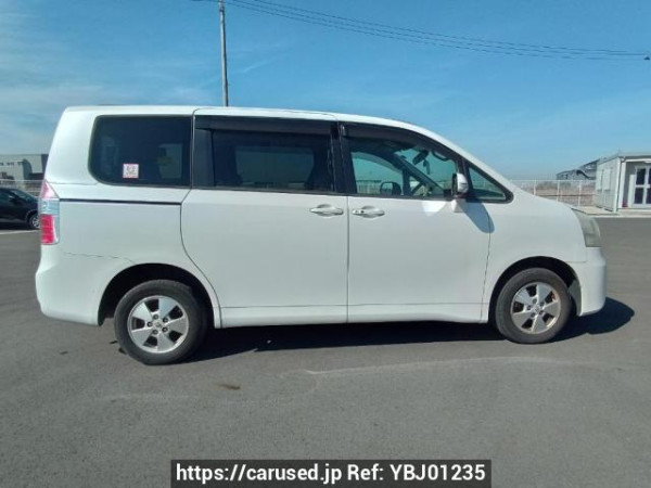 Used 2009 AT toyota noah ZRR75G Image[7]