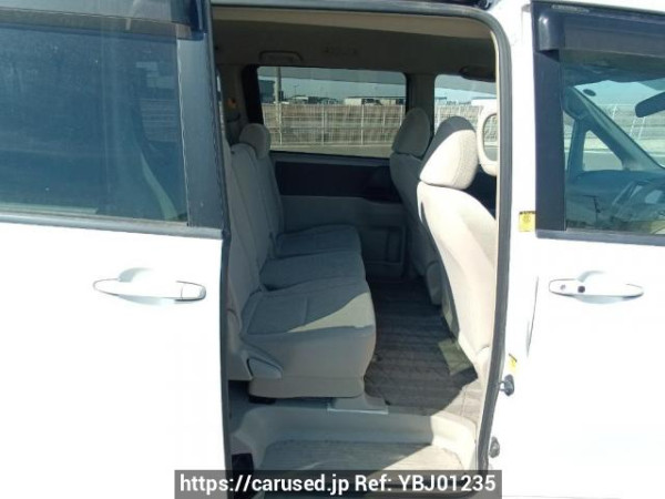 Used 2009 AT toyota noah ZRR75G Image[13]