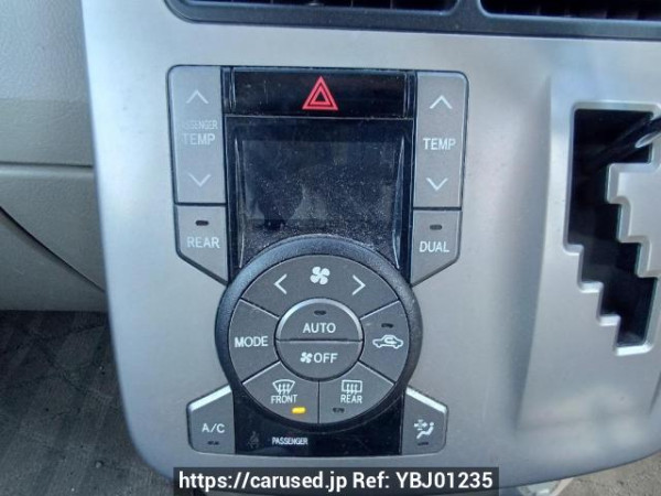 Used 2009 AT toyota noah ZRR75G Image[24]