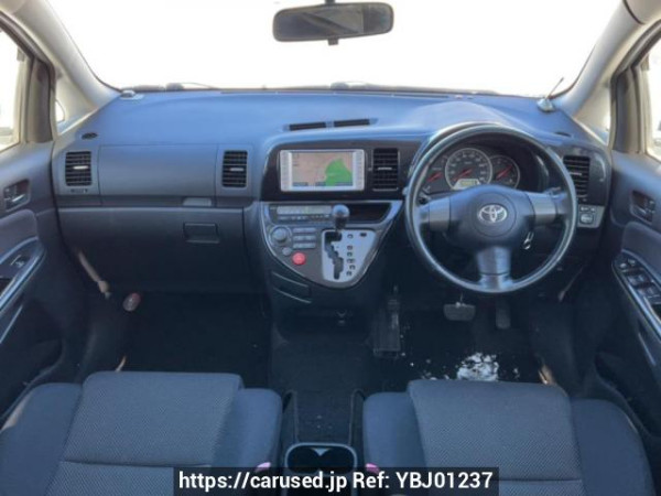 Used 2005 AT toyota wish ZNE14G Image[17]