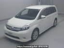 Toyota Isis ZGM11W