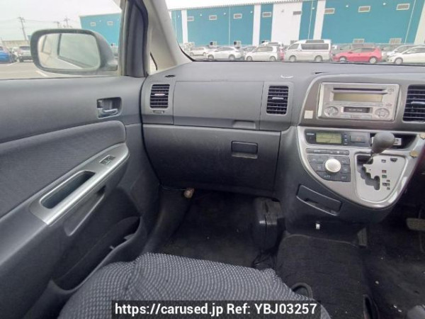 Used 2005 AT toyota wish ZNE10G Image[19]