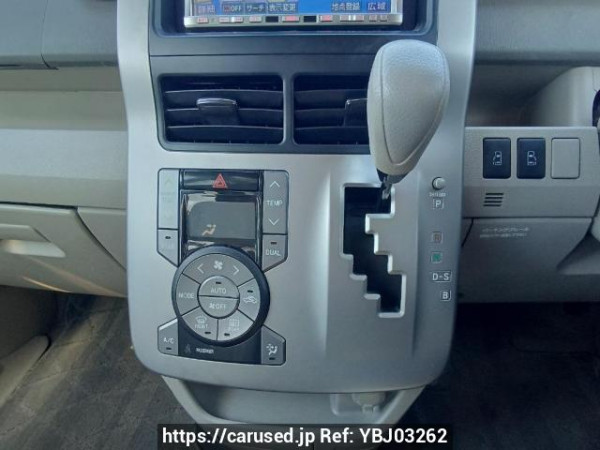 Used 2009 AT toyota noah ZRR70G Image[25]