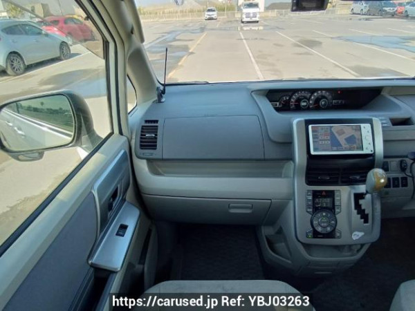 Used 2009 AT toyota noah ZRR75W Image[19]