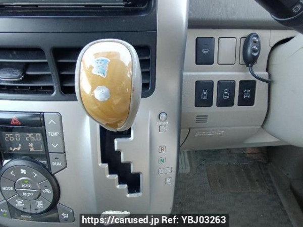 Used 2009 AT toyota noah ZRR75W Image[26]