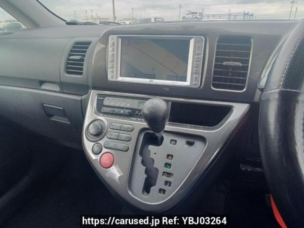 Used 2005 AT toyota wish ZNE14G Image[24]