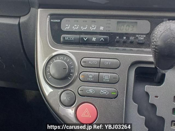 Used 2005 AT toyota wish ZNE14G Image[25]