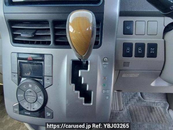 Used 2009 AT toyota noah ZRR75W Image[27]