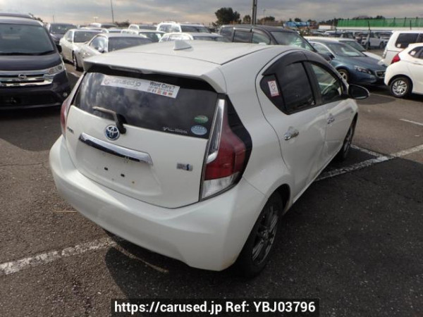 Used 2016 AT toyota aqua NHP10 Image[5]