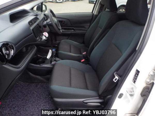 Used 2016 AT toyota aqua NHP10 Image[10]
