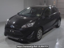 Toyota Aqua NHP10