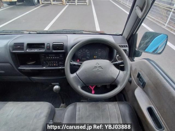 Used 2004 MT mitsubishi delica SK82VM Image[16]