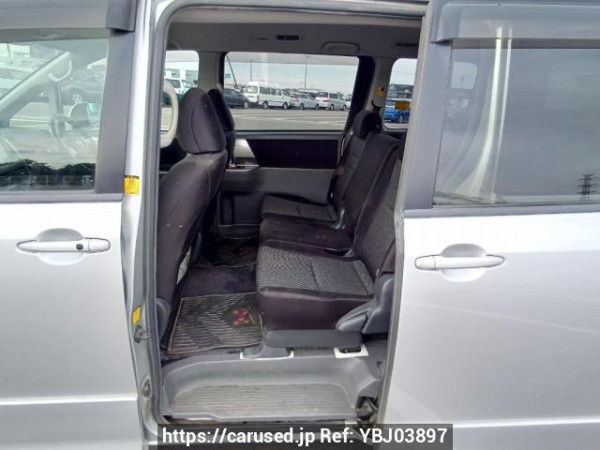 Used 2009 AT toyota noah ZRR70W Image[15]