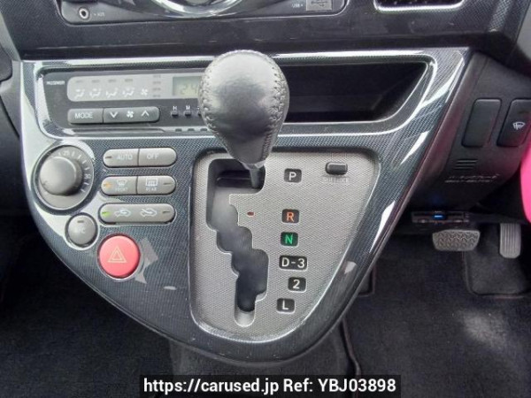 Used 2004 AT toyota wish ZNE14G Image[26]