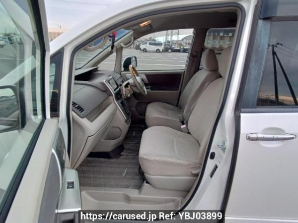 Used 2009 AT toyota noah ZRR70W Image[12]