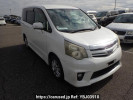 Toyota Noah ZRR75W