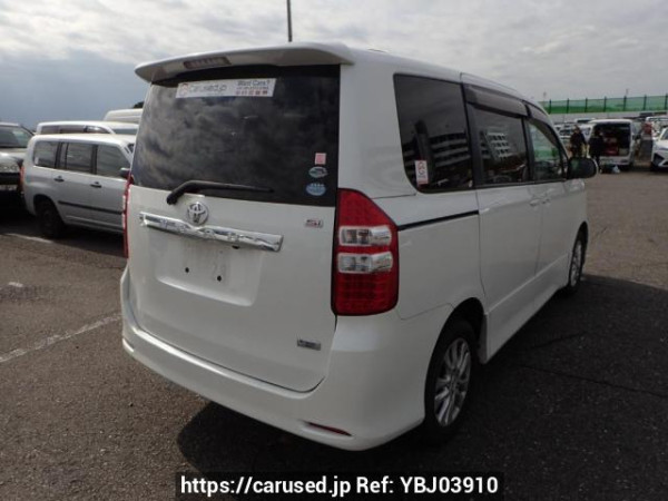 Used 2010 AT toyota noah ZRR75W Image[5]