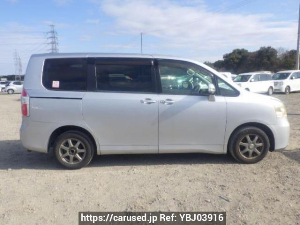 Used 2007 AT toyota noah ZRR70G Image[7]