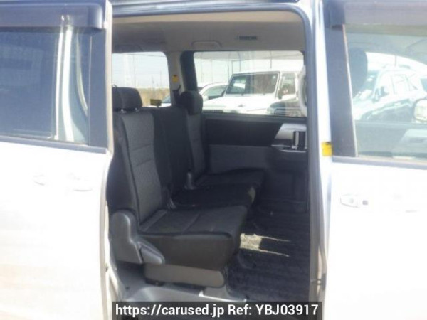 Used 2008 AT toyota noah ZRR75W Image[13]