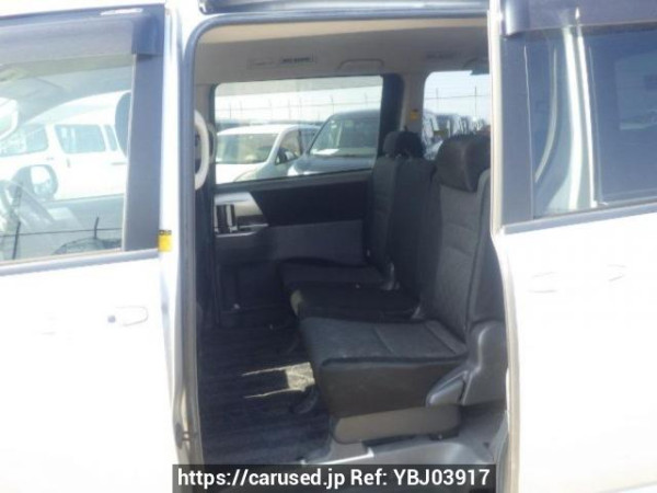 Used 2008 AT toyota noah ZRR75W Image[14]