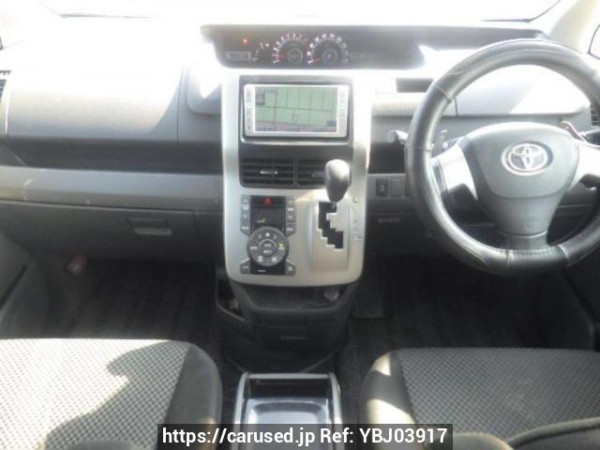 Used 2008 AT toyota noah ZRR75W Image[16]