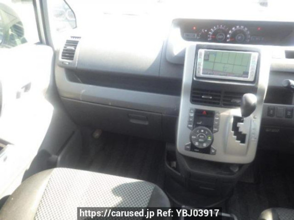 Used 2008 AT toyota noah ZRR75W Image[17]