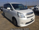 Toyota Noah ZRR70W