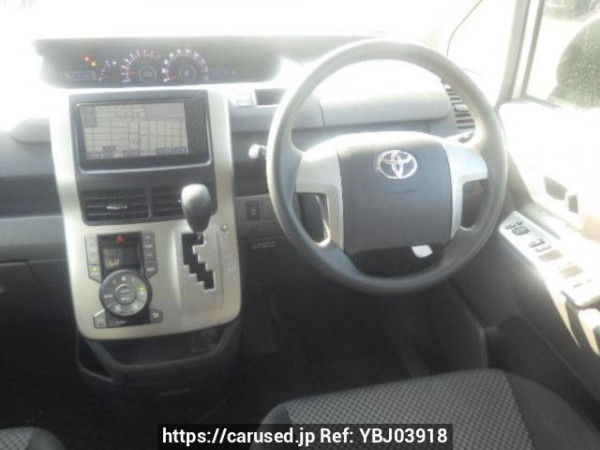 Used 2008 AT toyota noah ZRR70W Image[18]