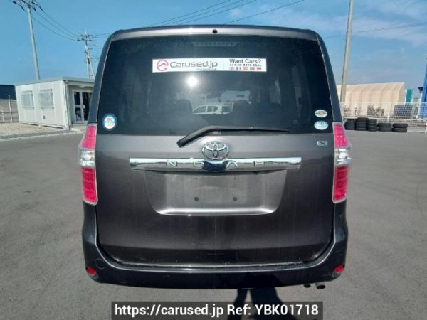 Used 2009 AT toyota noah ZRR70G Image[5]
