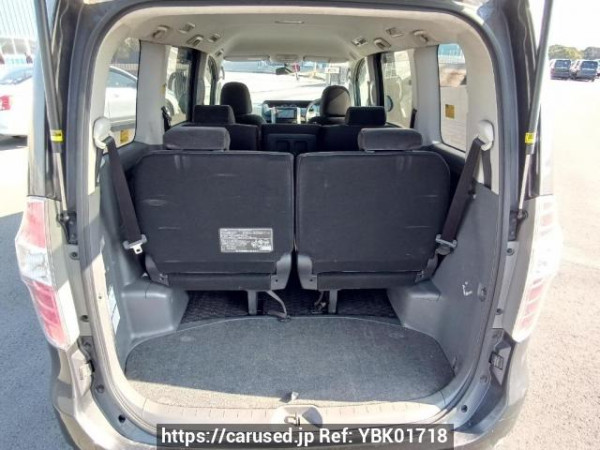 Used 2009 AT toyota noah ZRR70G Image[8]