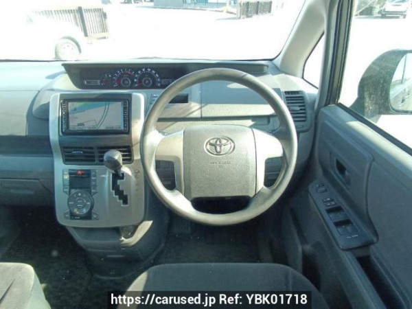 Used 2009 AT toyota noah ZRR70G Image[20]