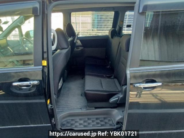Used 2009 AT toyota noah ZRR70W Image[16]